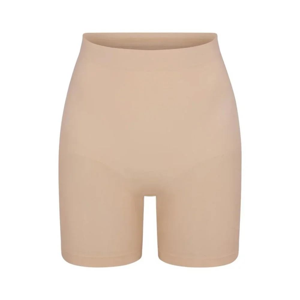 SKIMS Seamless Sculpt Mid Thigh Short Small